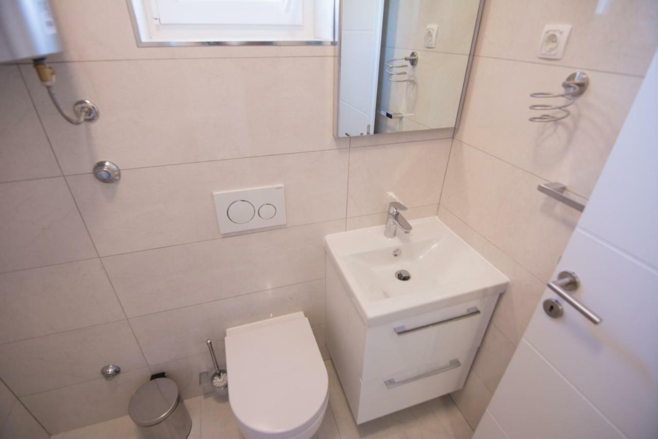 Cirjak Apartments Biograd Na Moru Eksteriør bilde