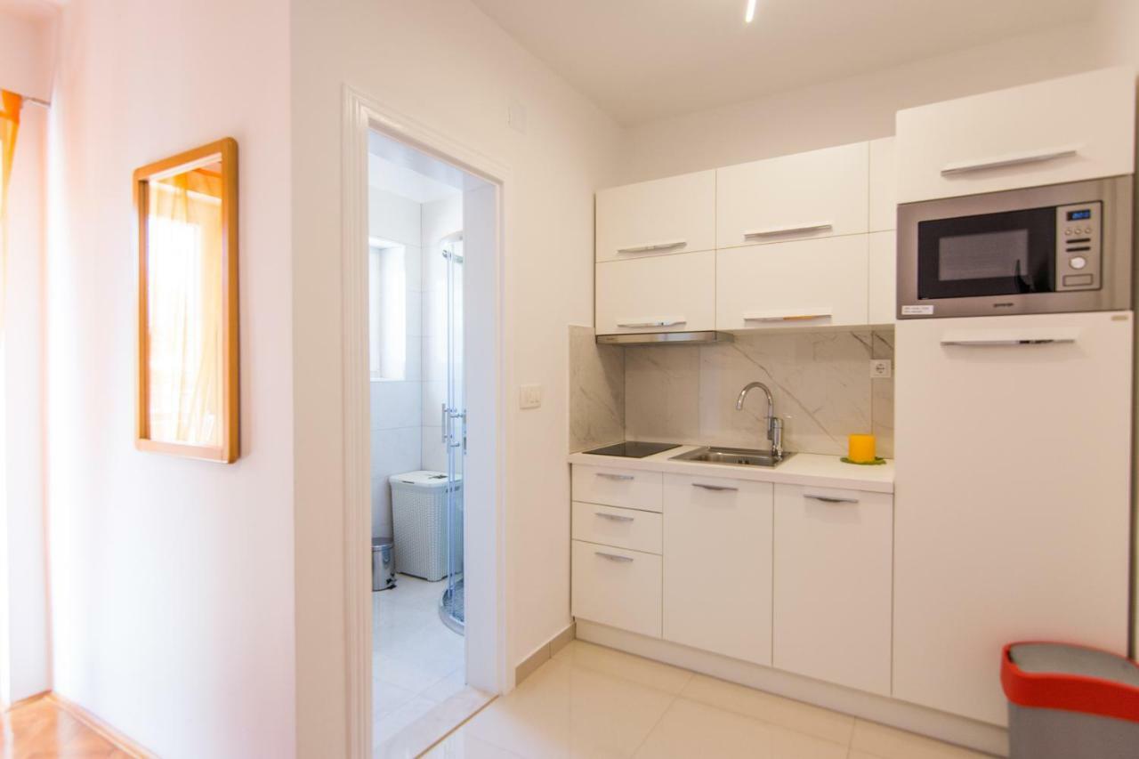 Cirjak Apartments Biograd Na Moru Eksteriør bilde